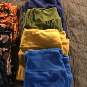 Lularoe solid OS leggings SOLD