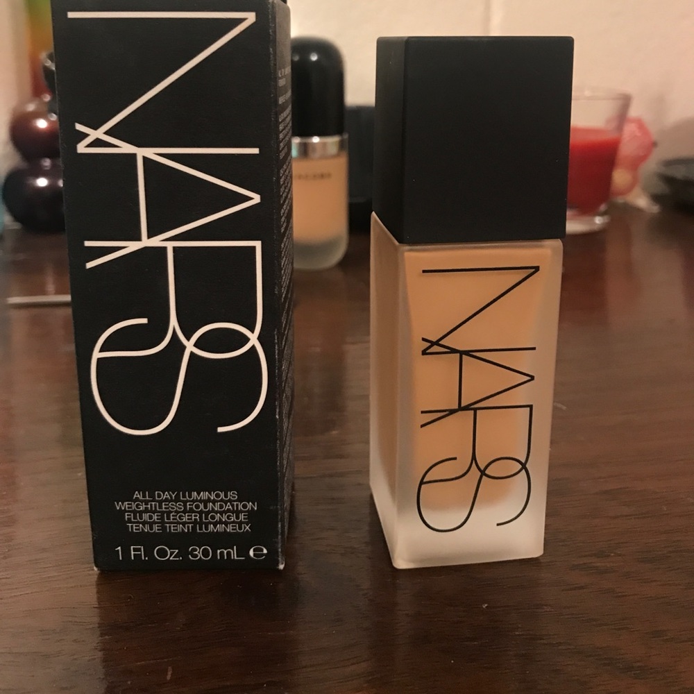 NARS All Day Luminous Foundation ! New !