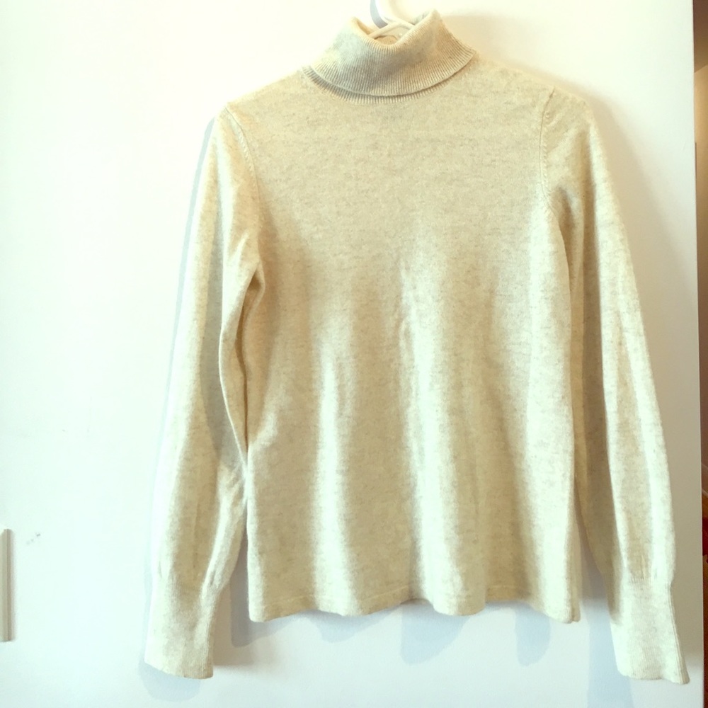 Ann Taylor 100% Cashmere Turtleneck Sweater