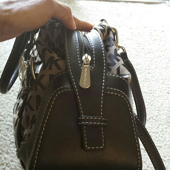 NWT Michael Kors Brookville MD Bowling satchel - Picture 5 of 8