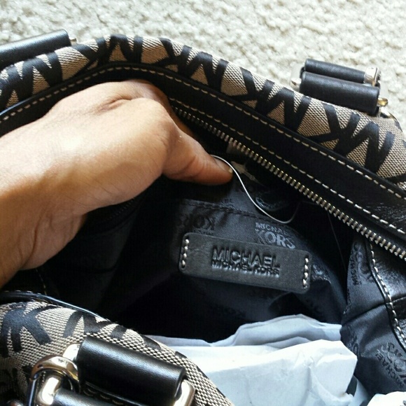 NWT Michael Kors Brookville MD Bowling satchel - Picture 7 of 8