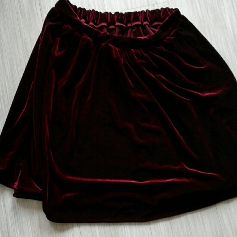 American Apparel Red Velvet Skirt Size L