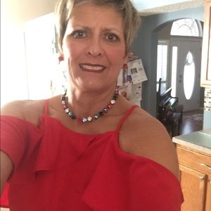 Meet your Posher, Linda