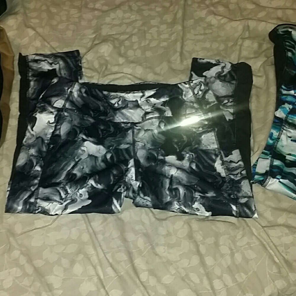 Knee high running leggings