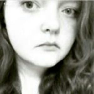 Meet your Posher, Simone