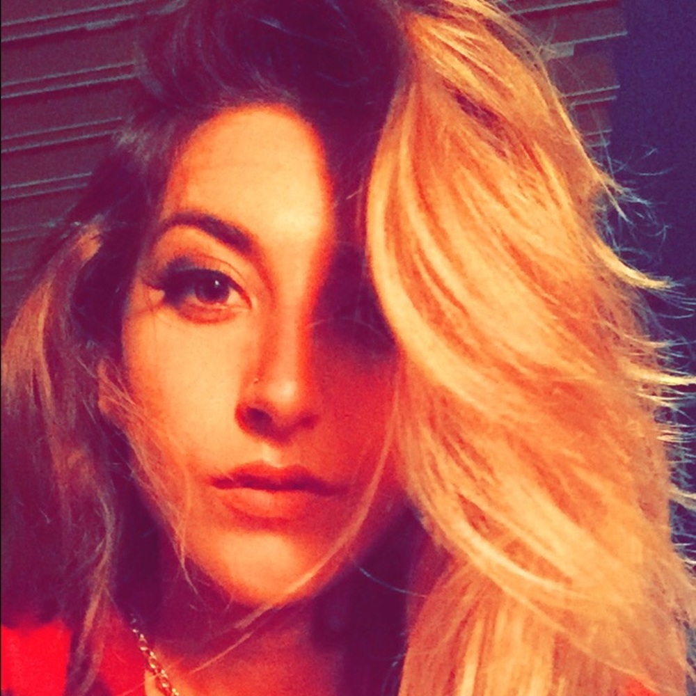 Meet your Posher, Melissa