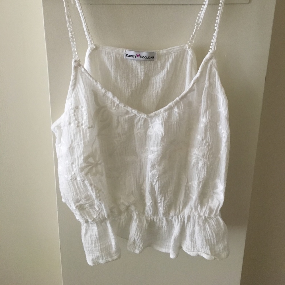 Cute white crop top!
