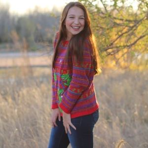 Meet your Posher, Taya