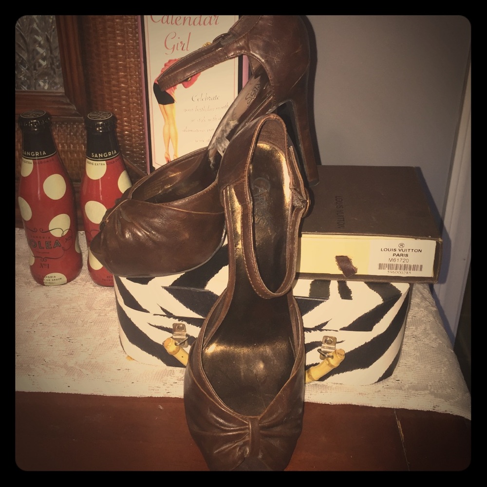 All purpose shoe