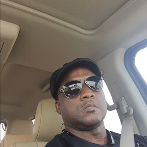 Meet your Posher, Luster