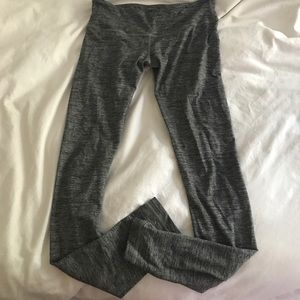 Lululemon Wunderunder leggings in heather grey