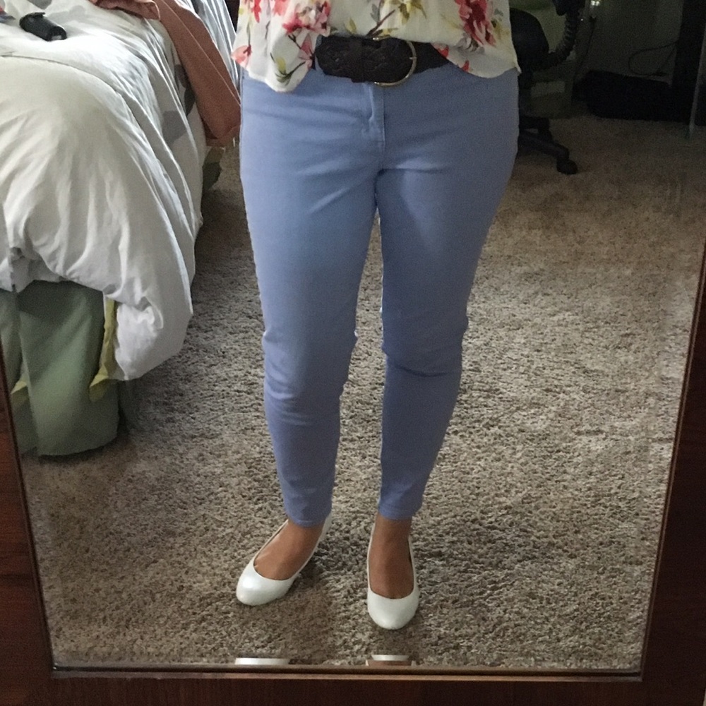 Gap legging skinny jeans. Sky blue periwinkle.