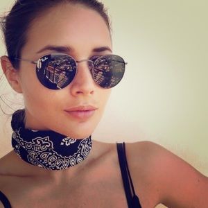 Bandana scarf and round vintage sunglasses.
