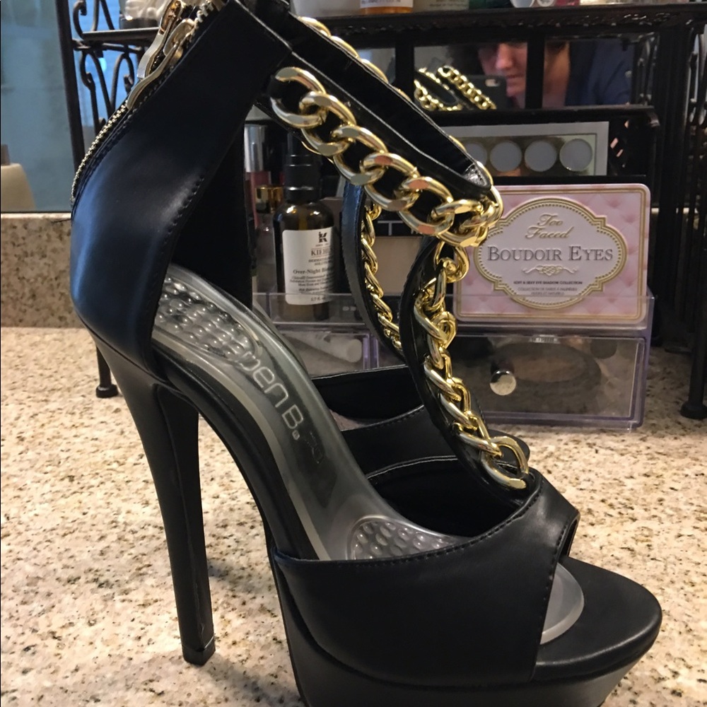 Arden B Heels