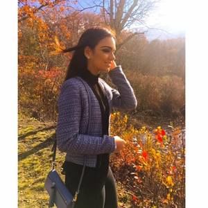 Meet your Posher, Mc