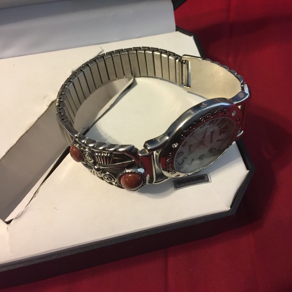 Geneva Quartz Japan Movt - Picture 3 of 4