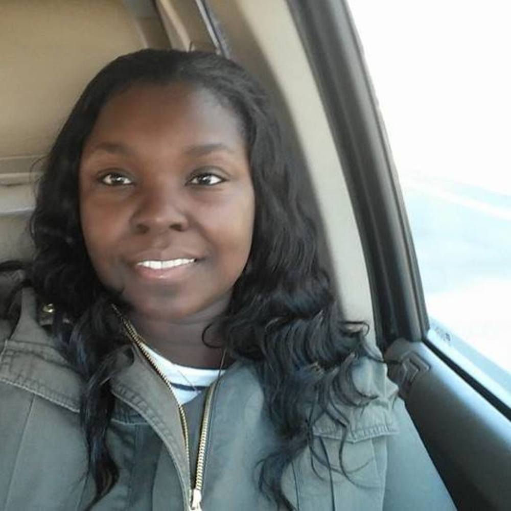 Meet your Posher, Elaine