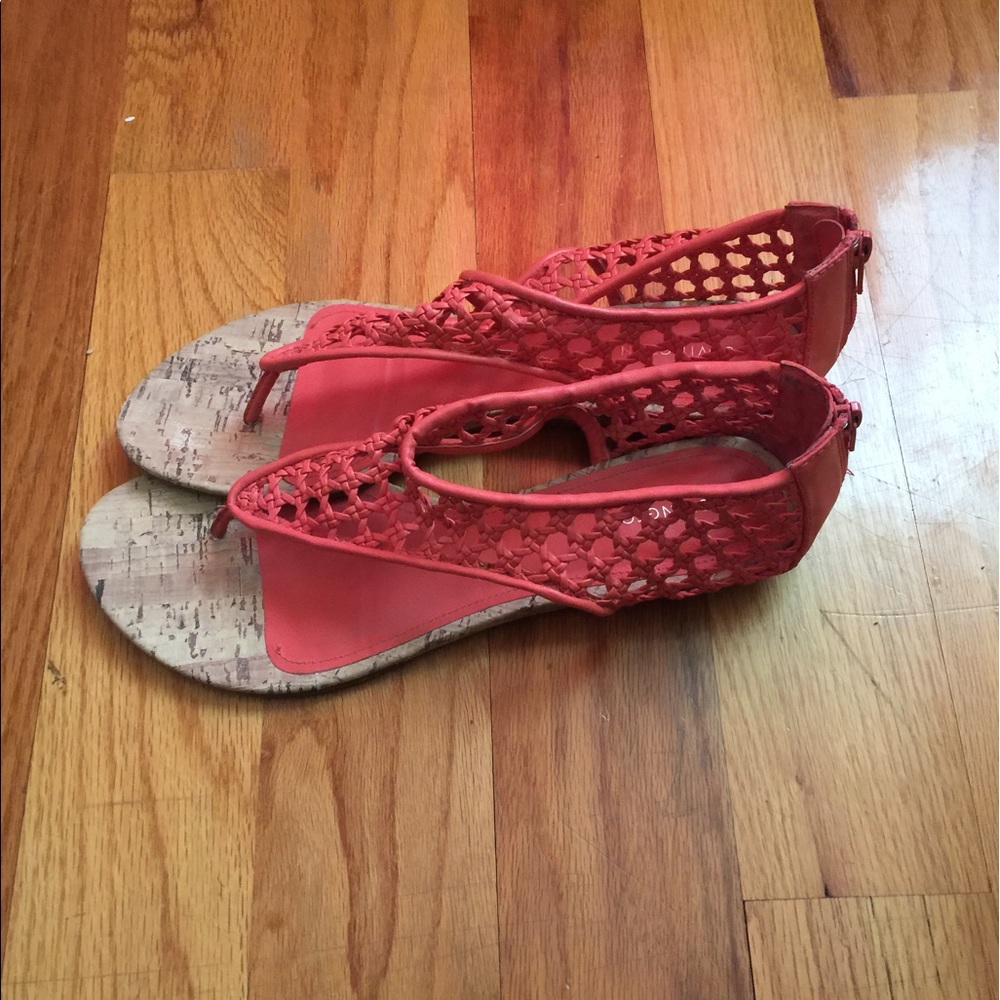 🌺 Sandals!! 🌺 - Picture 2 of 3