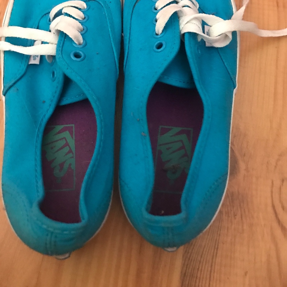 Vans - Picture 2 of 3
