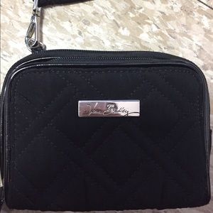 selling this Vera Bradley wristlet