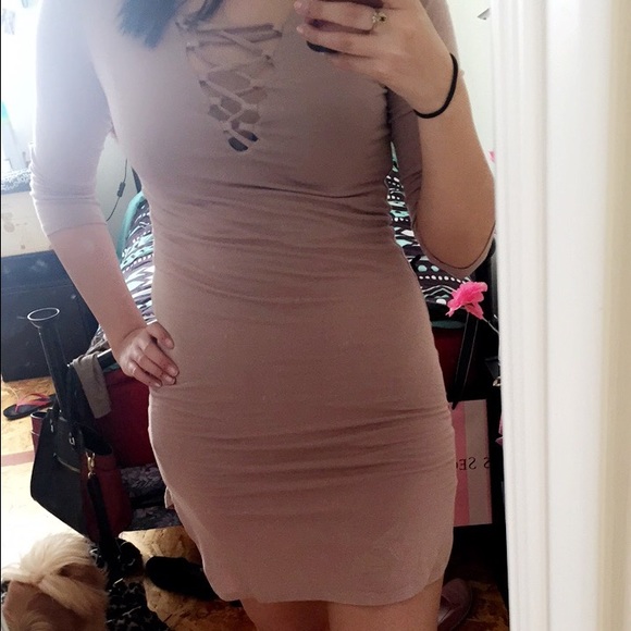 Dress - Picture 2 of 3