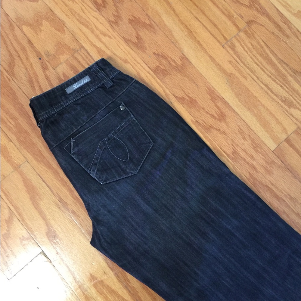 20% off Wide leg jeans