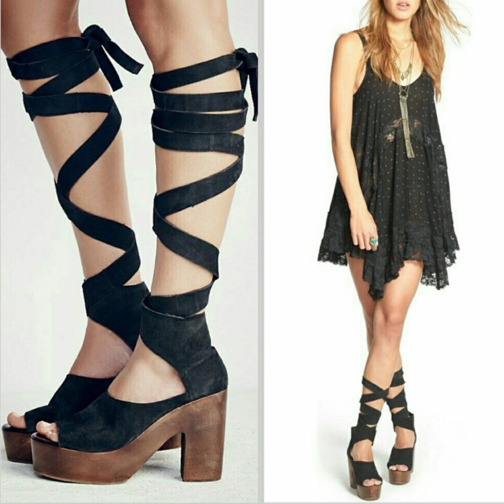 Free people touch the sky clog