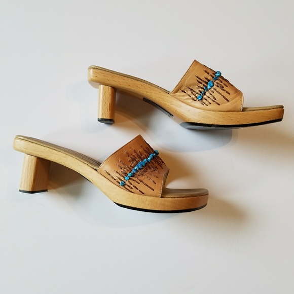 Cole Haan Shoes - Cole Haan tan leather sandals