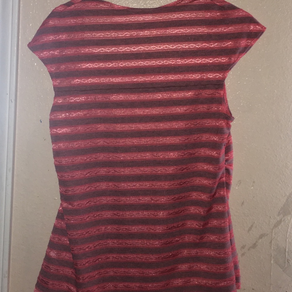 Ladies Top - Picture 2 of 5