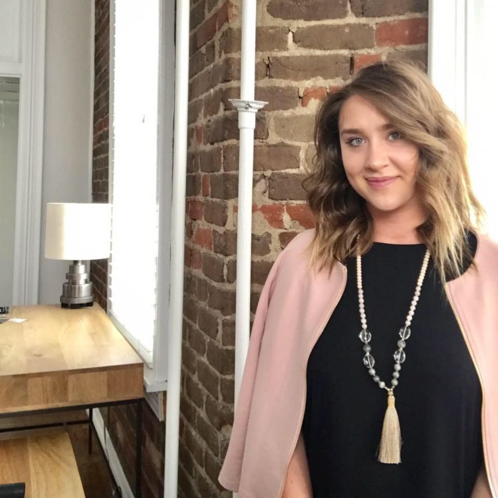 Meet your Posher, Holly