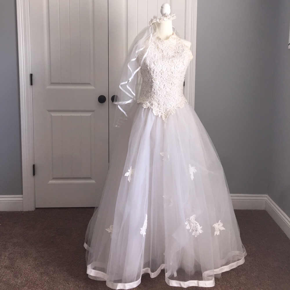 Wedding dress