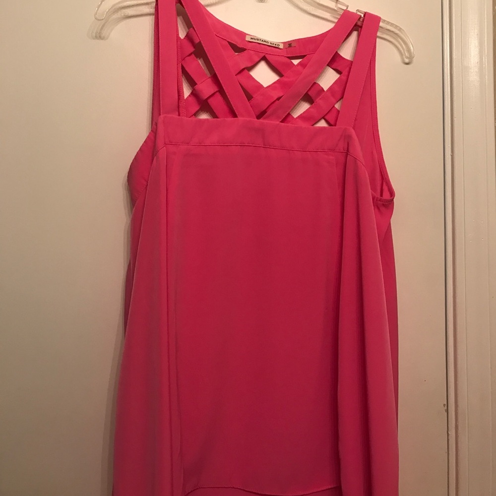 Gorgeous high low top 💕