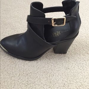 Rock & Republic Black Boots