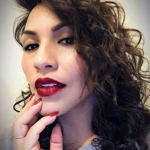 Meet your Posher, Ana