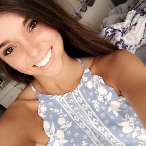 Meet your Posher, Lea