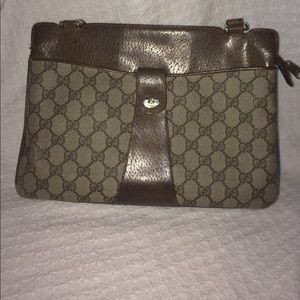 VINTAGE AUTHENTIC GUCCI HANDBAG **GREAT CONDITION