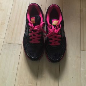 Nike black and pink