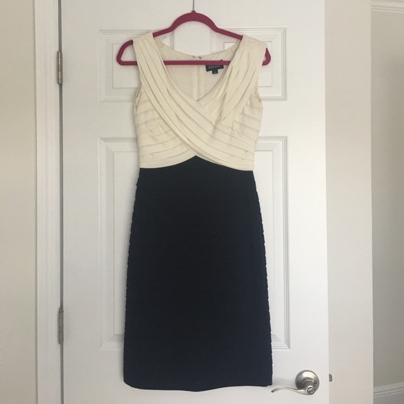 Adrianna Papell Dresses & Skirts - Adrianna Paper "Layer" Dress