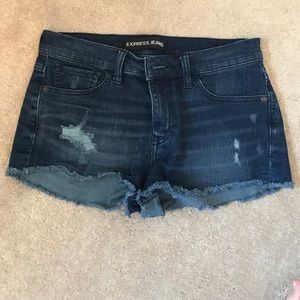 Cut off jean shorts - midrise