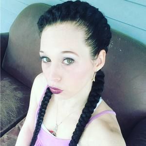 Meet your Posher, Ashlee