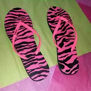 PINK Victoria secret Flip flops