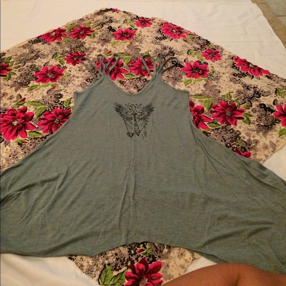 Flowy top - Picture 3 of 3