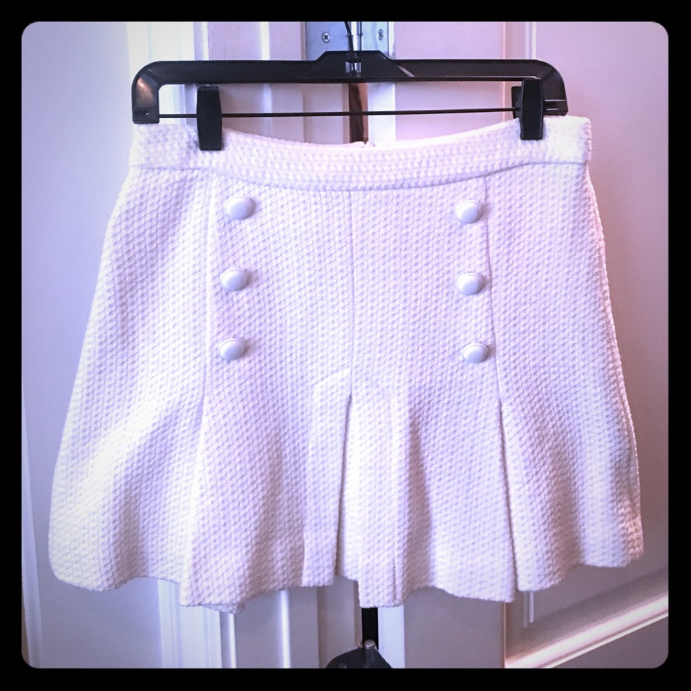 Ladies white sailor inspired cotton skorts