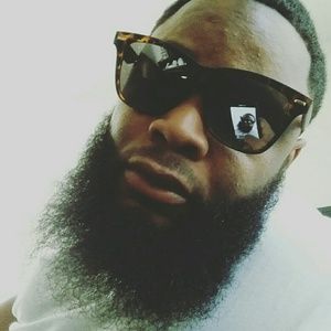 Meet your Posher, Victor