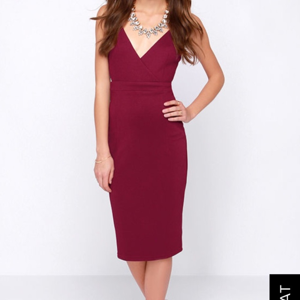 GLAMOROUS HOT BLOODED BURGUNDY BODYCON DRESS