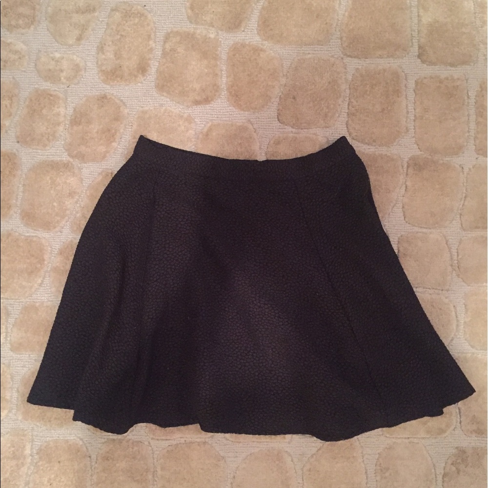 H&M black textured skater skirt