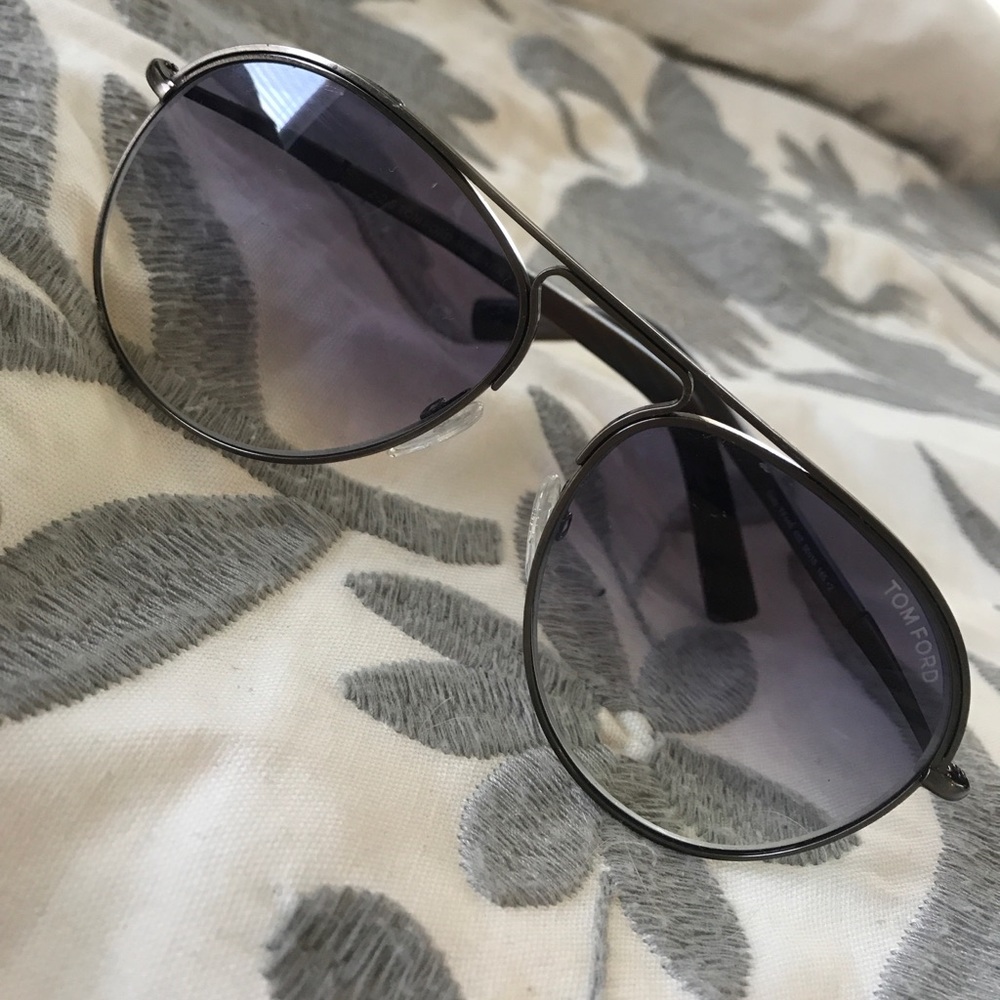 Tom Ford Aviator Sunglasses w/ purple lens