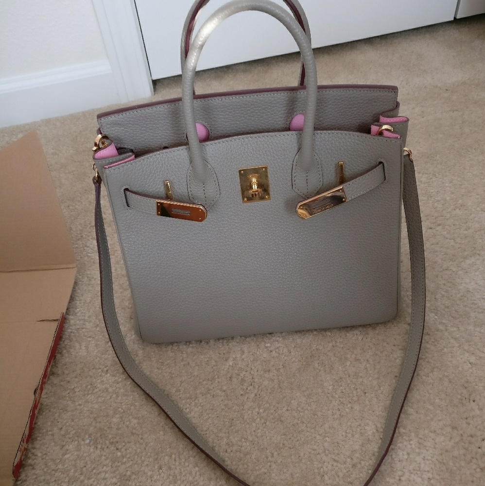 House of Hello (HOH) BK30