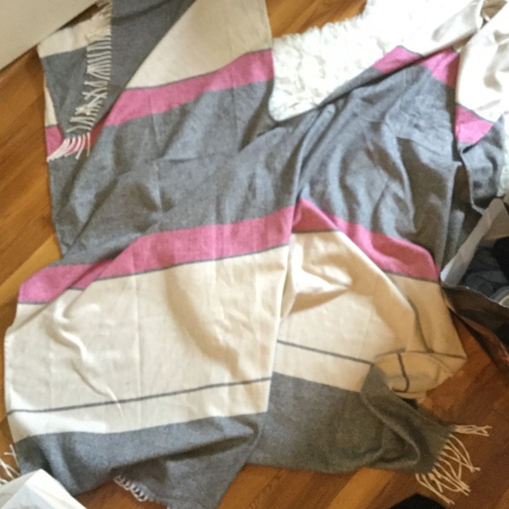 GAP cape - Picture 5 of 7