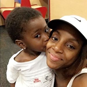 Meet your Posher, Charie